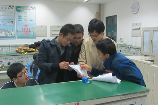 师生交流